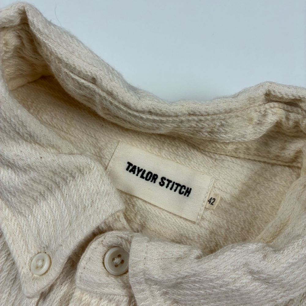 004 - TAYLOR STITCH 42 CREAM WHITE CORDUROY TWILL BUTTON LONG SLEEVE SHIRT - Picture 2 of 4